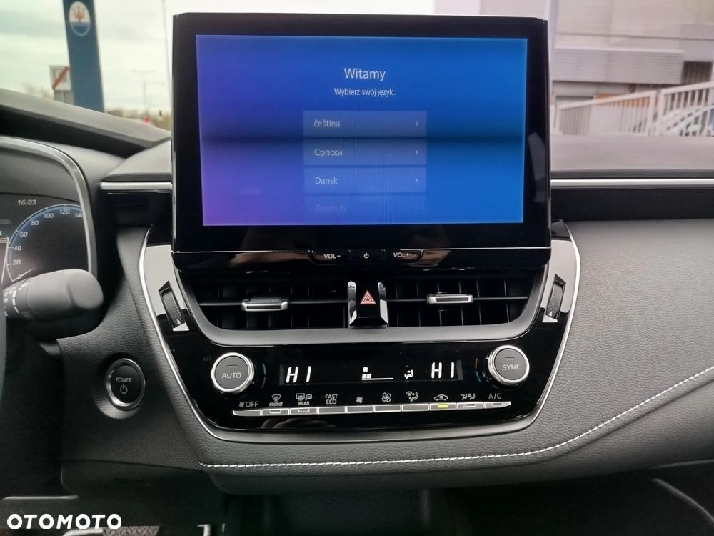 Toyota Corolla 1.8 Hybrid Comfort - 13