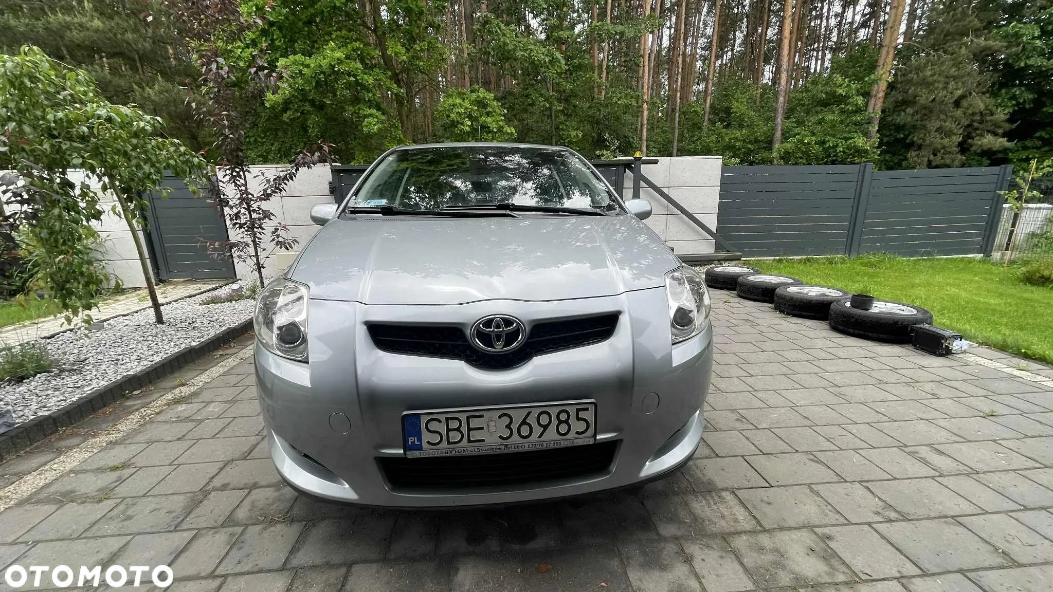 Toyota Auris - 1
