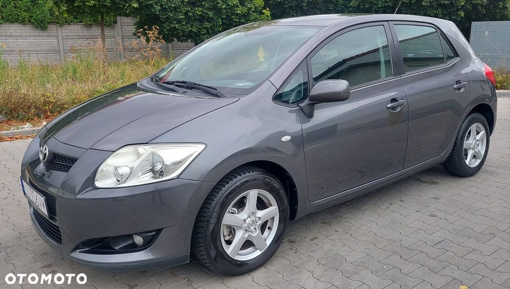 Toyota Auris 1.4 D-4D - 2