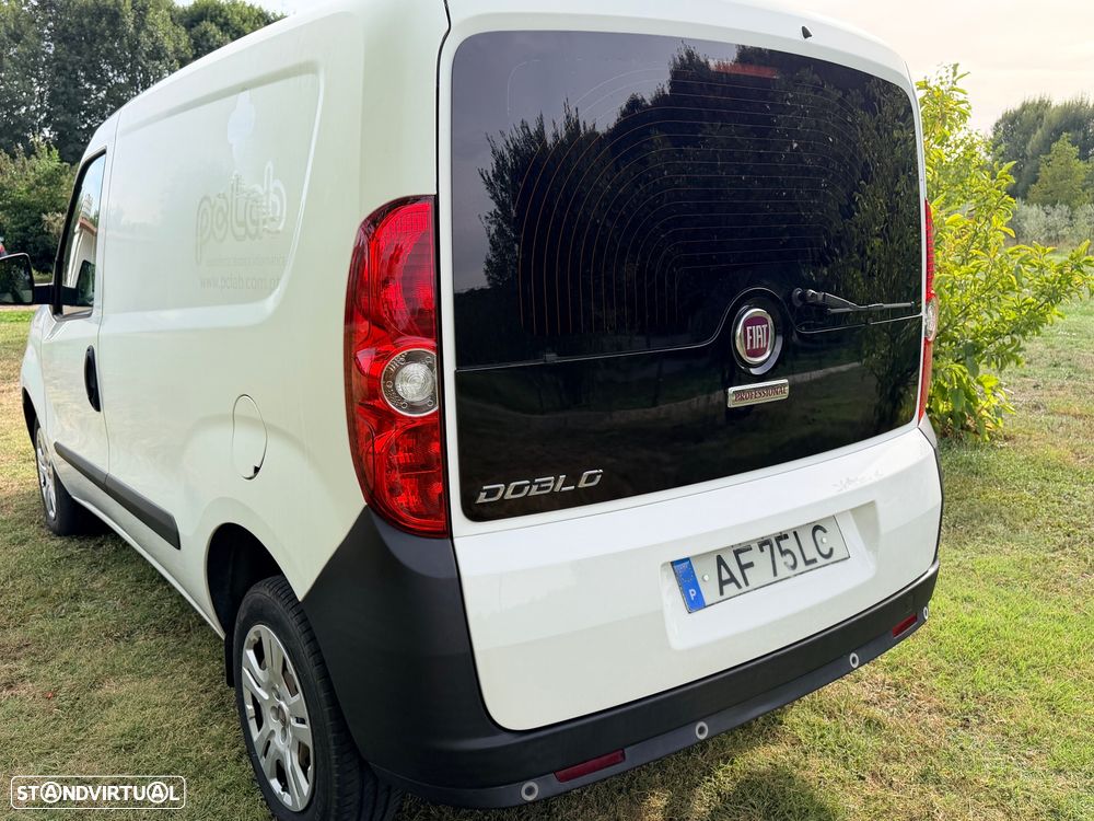 Fiat Doblo c/IVA 3 lugares - 7