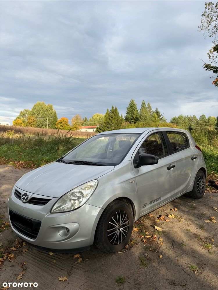 Hyundai I20 2010 photo 3