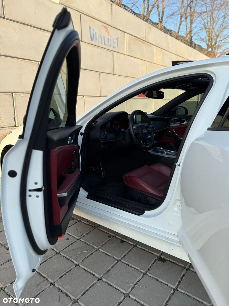Kia Stinger 3.3 T-GDI V6 GT AWD - 14
