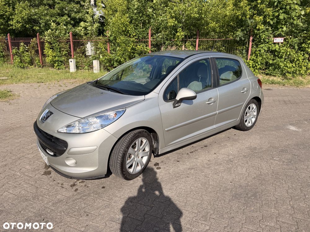 Peugeot 207 - 2