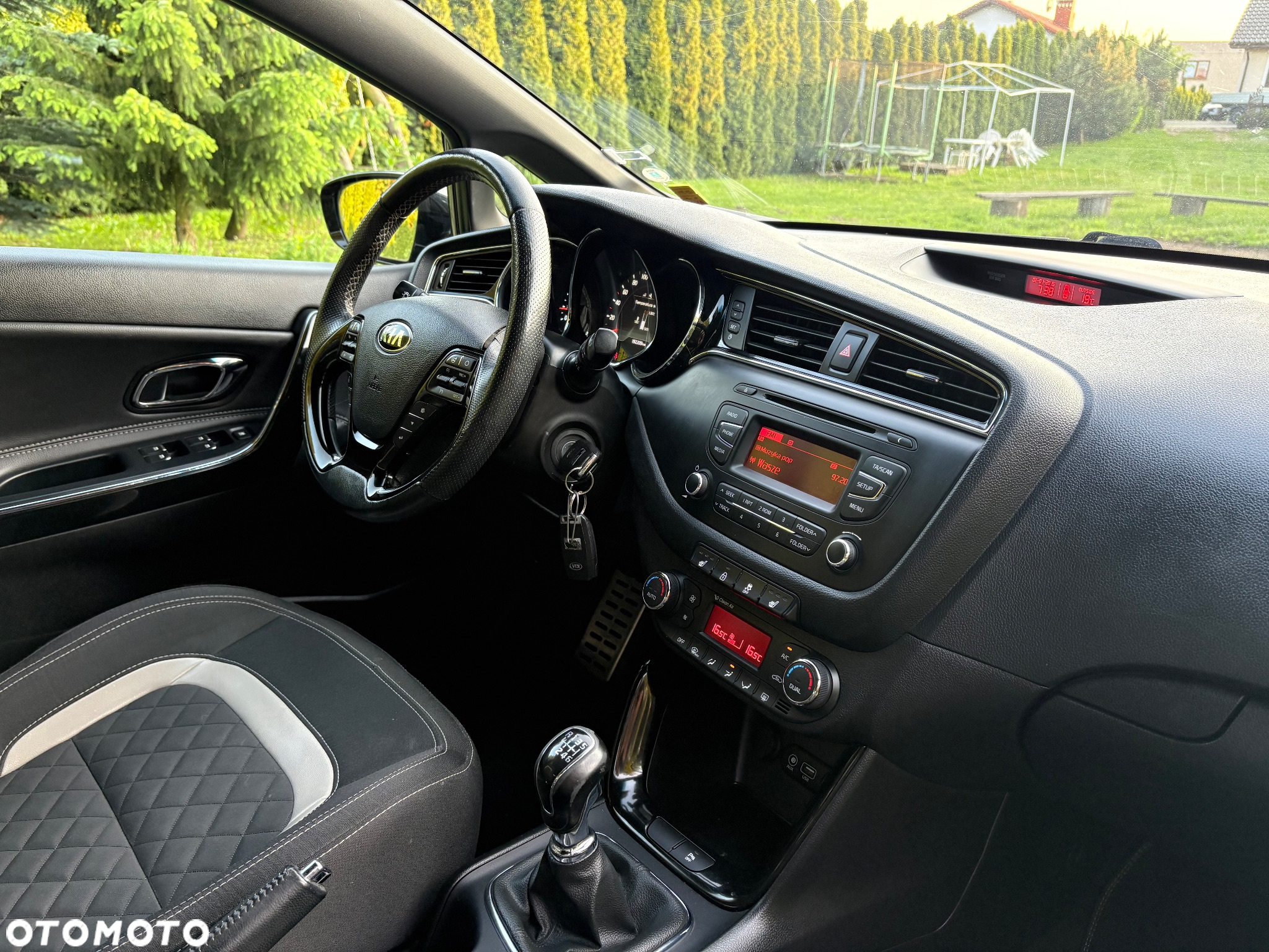 Kia Ceed 1.6 CRDi GT Line - 23
