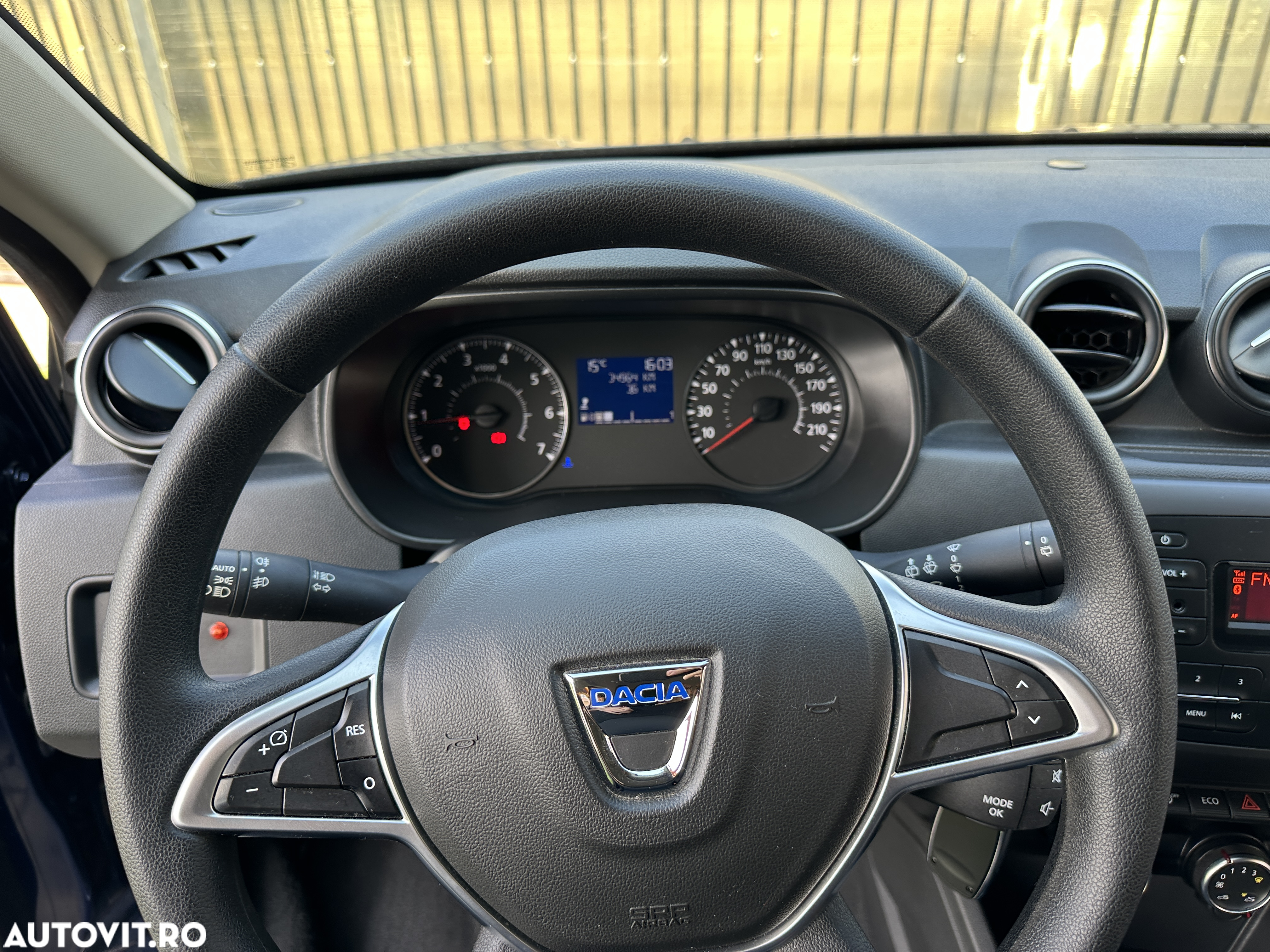 Dacia Duster 1.5 Blue dCi 4WD Comfort - 10
