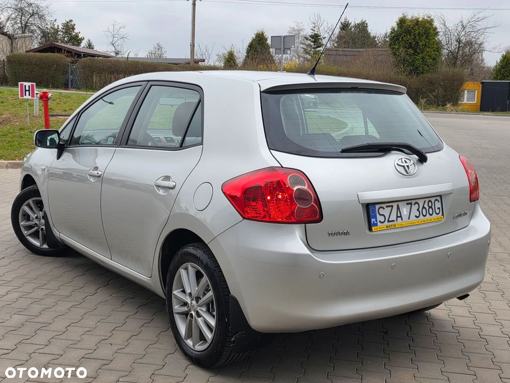 Toyota Auris 1.6 VVT-i Terra - 4