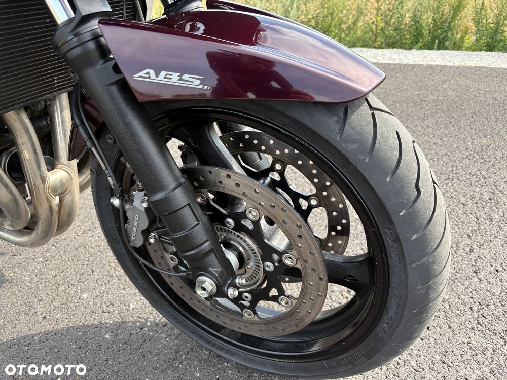 Suzuki Bandit - 25