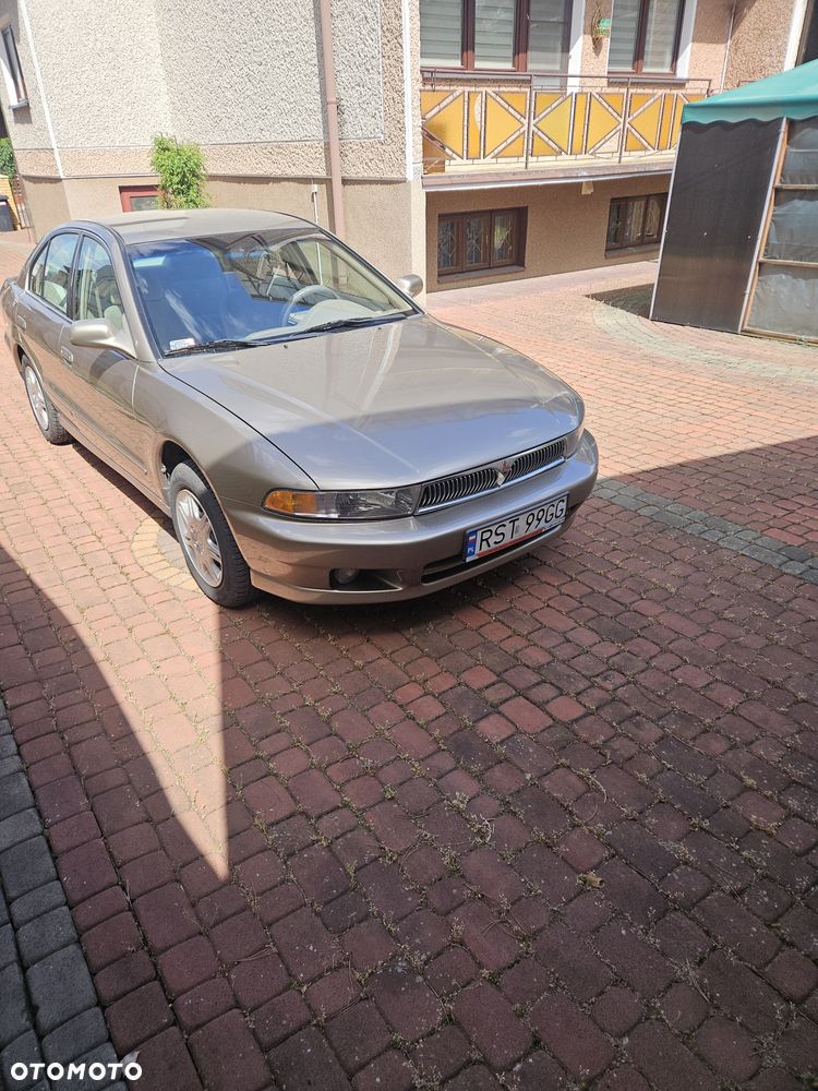 Mitsubishi Galant - 2