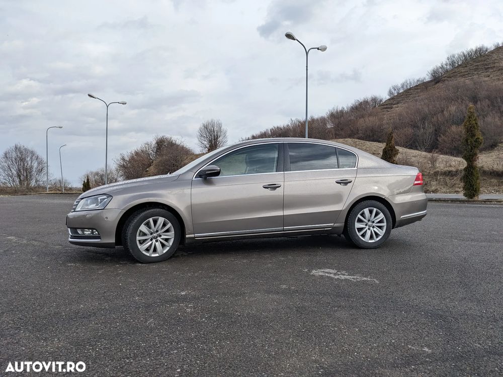 Volkswagen Passat 2.0 TDI DPF DSG 4Motion Highline - 2