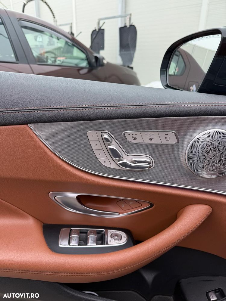 Mercedes-Benz E 400 4MATIC - 17