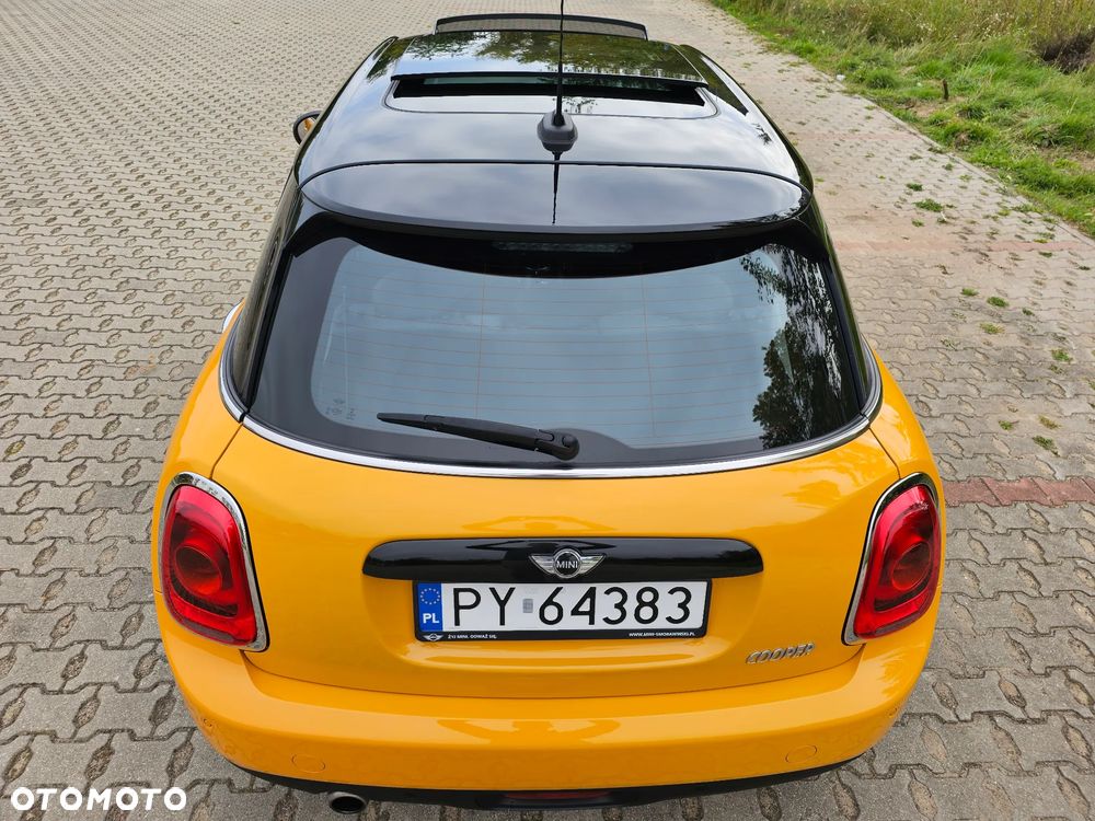 MINI Cooper Standard - 12