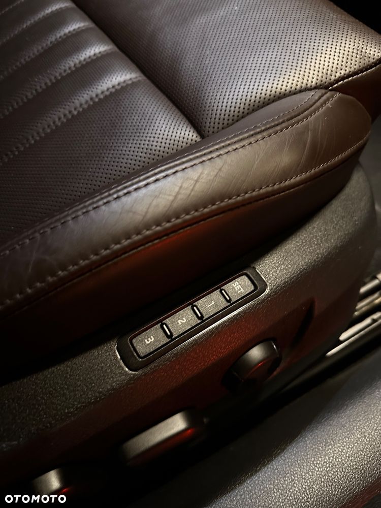 Skoda Superb 2.0 TSI 4x4 L&K DSG - 14