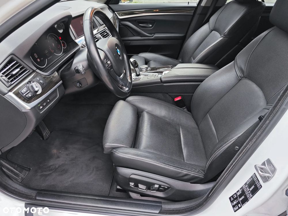 BMW Seria 5 520d xDrive Luxury Line - 18