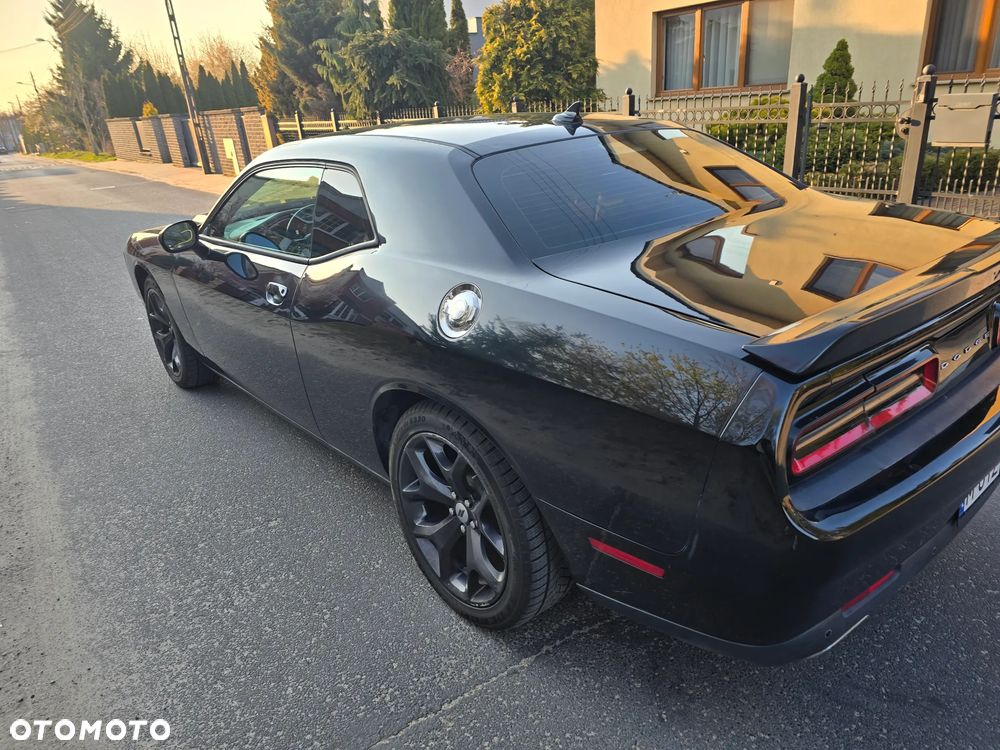 Dodge Challenger 3.6 SXT Plus - 12