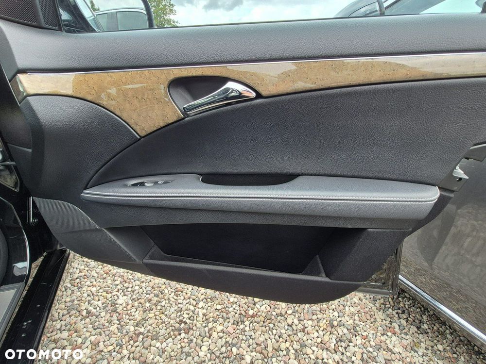 Mercedes-Benz Klasa E - 30