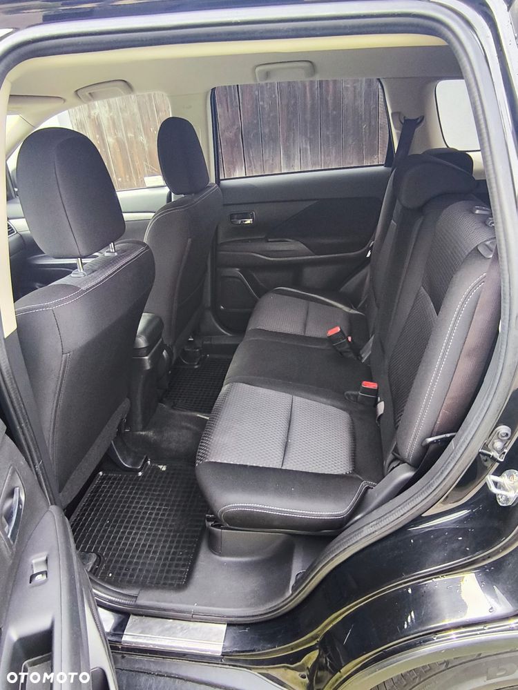 Mitsubishi Outlander 2.0 Intense + 4WD CVT - 4