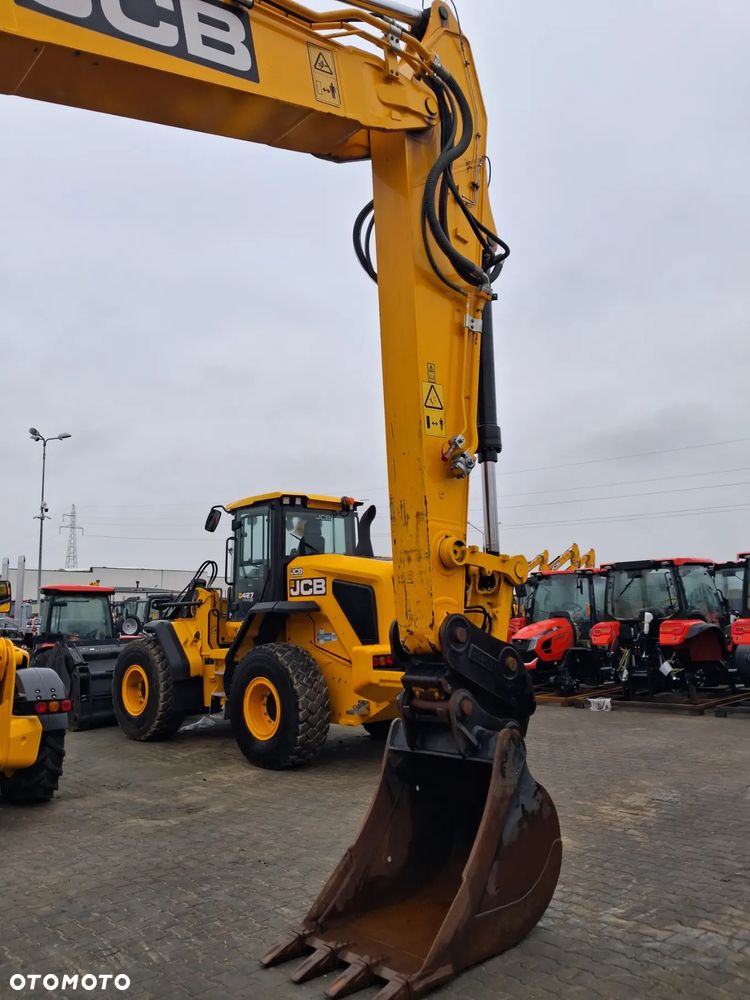 JCB JS 220X - 12