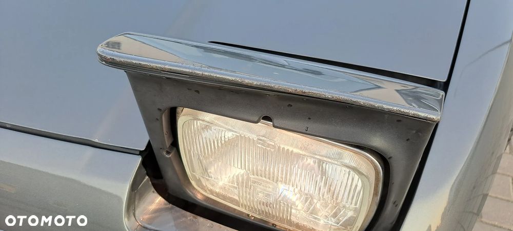 Mazda 323F - 17