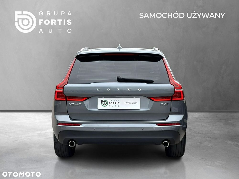 Volvo XC 60 D4 AWD Geartronic Momentum - 4