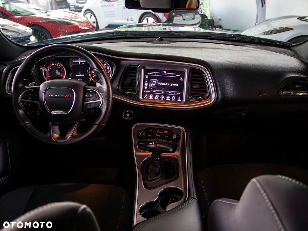Dodge Challenger 5.7 R/T - 14