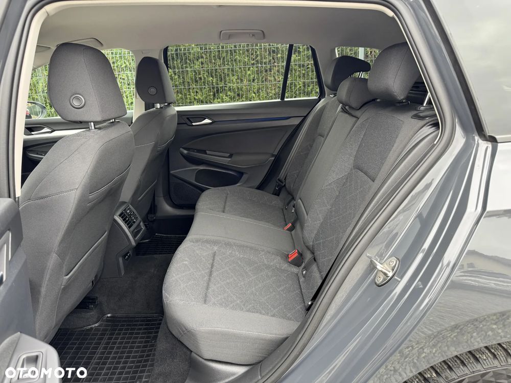 Volkswagen Golf - 26