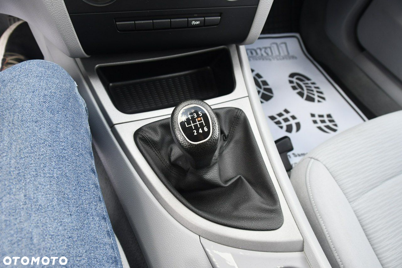 BMW Seria 1 - 24