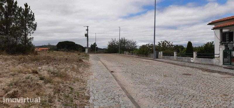 Venda de Terreno Urbano em Casas do Soeiro, Celorico da Beira - Grande imagem: 2/3