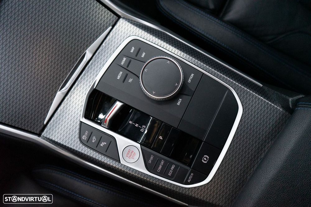 BMW M340 d xDrive Pack Desportivo M Pro Auto - 25
