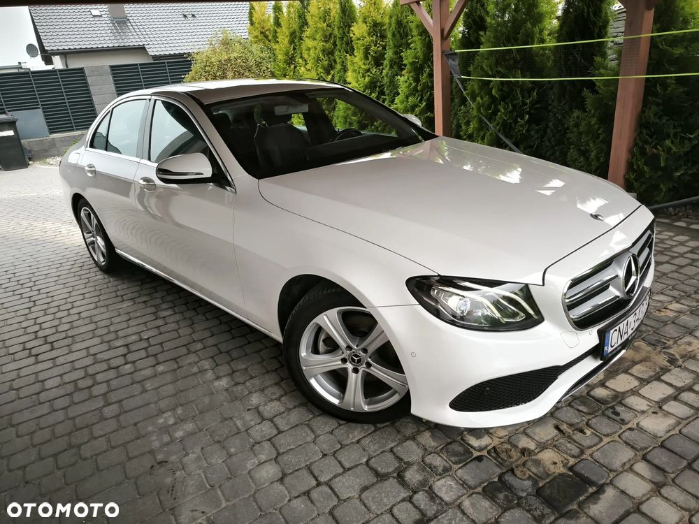 Mercedes-Benz Klasa E 200 4-Matic 9G-TRONIC - 6