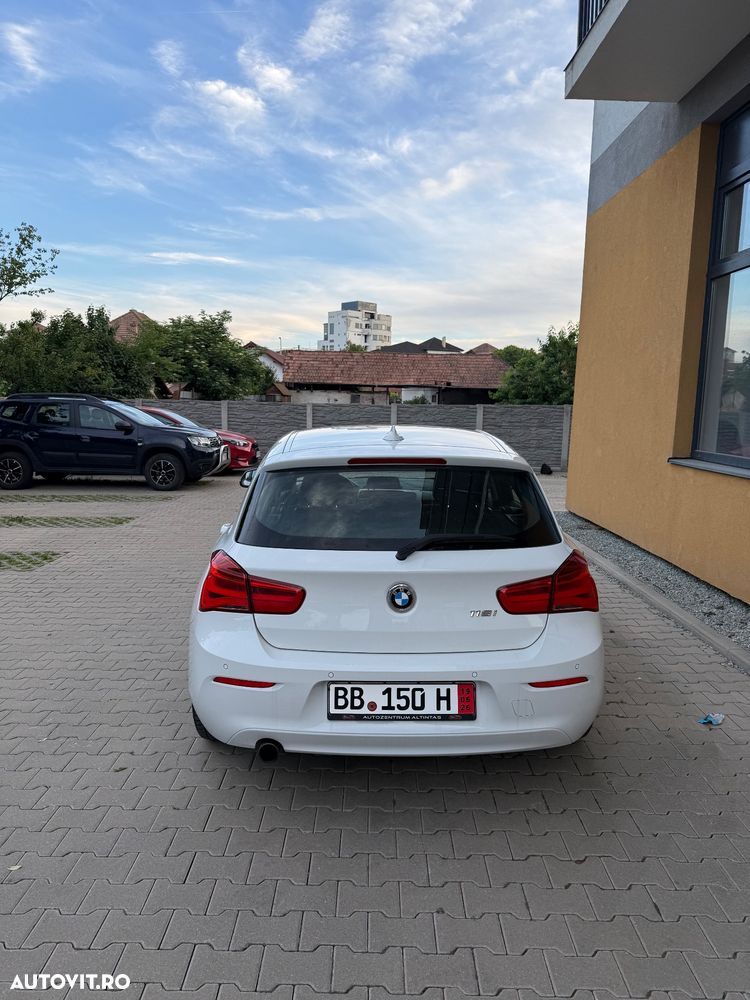 BMW Seria 1 118i Sport Line Shadow - 6
