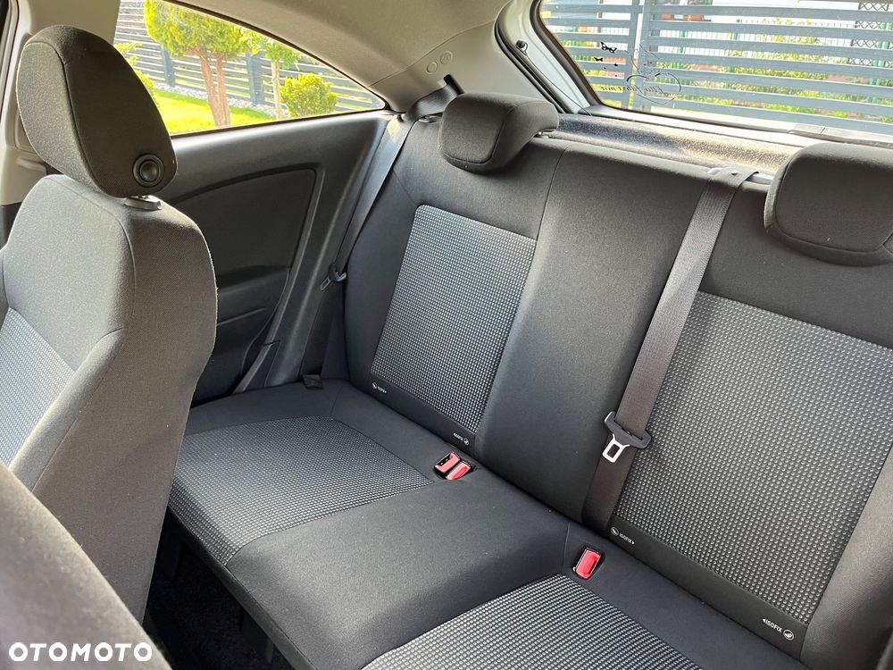 Opel Corsa - 10