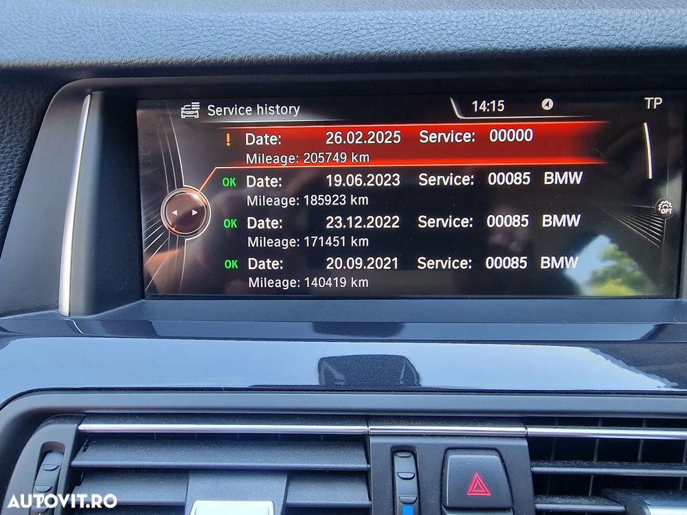 BMW Seria 5 520d Aut. Luxury Line - 28