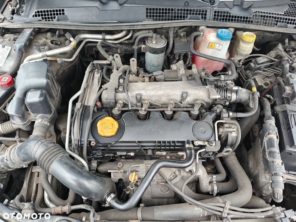 Alfa Romeo 159 1.9 JTDM 8V DPF - 18