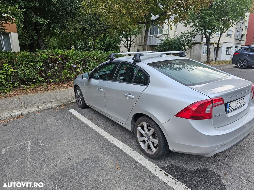 Volvo S60 D3 Geartronic Momentum - 2