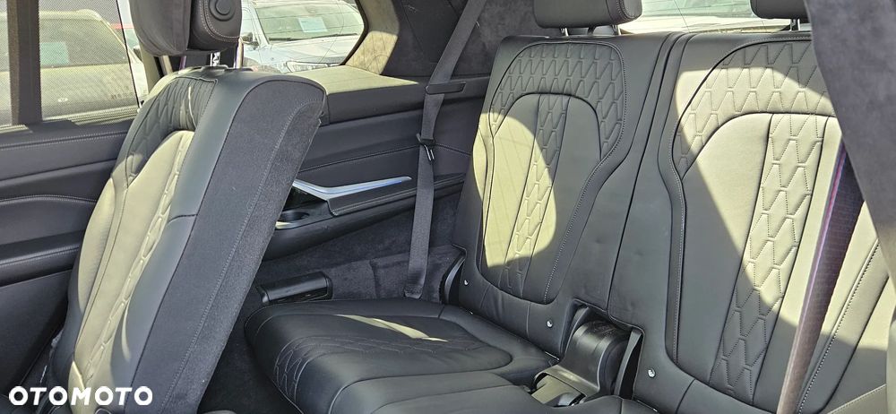 BMW X7 M60i xDrive mHEV sport - 33
