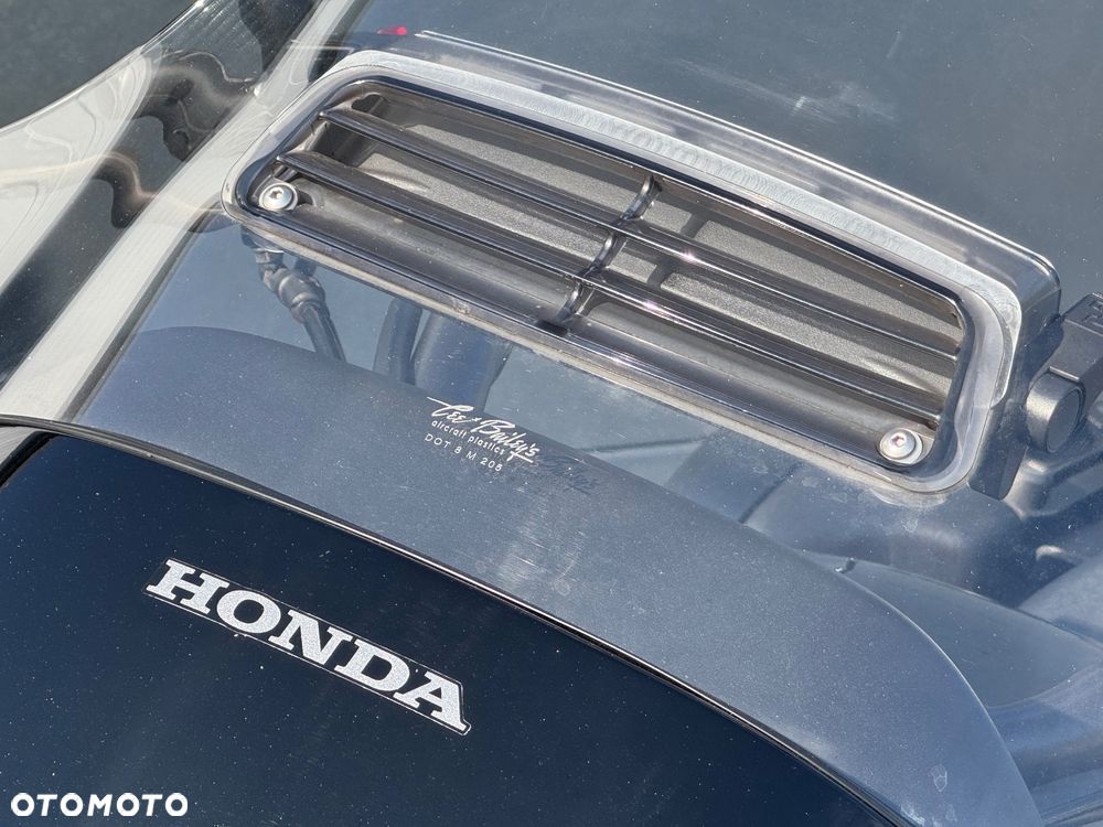 Honda CTX - 18