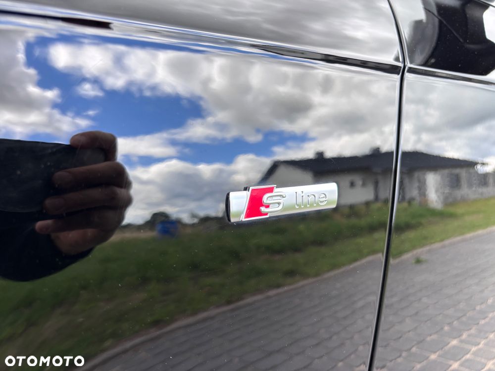 Audi A4 Avant 2.0 TDI DPF clean diesel S line Sportpaket - 30