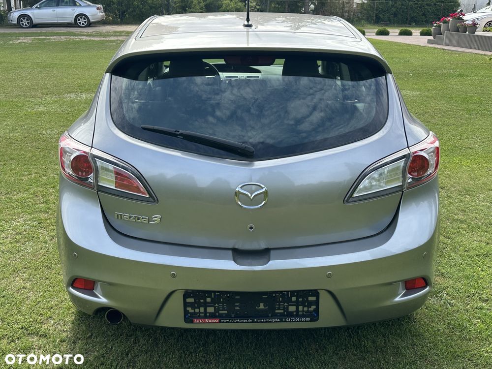 Mazda 3 - 8