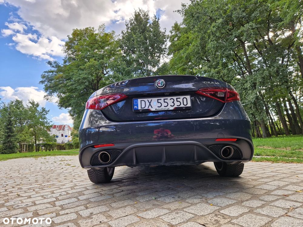 Alfa Romeo Giulia 2.0 Turbo Veloce Q4 - 12