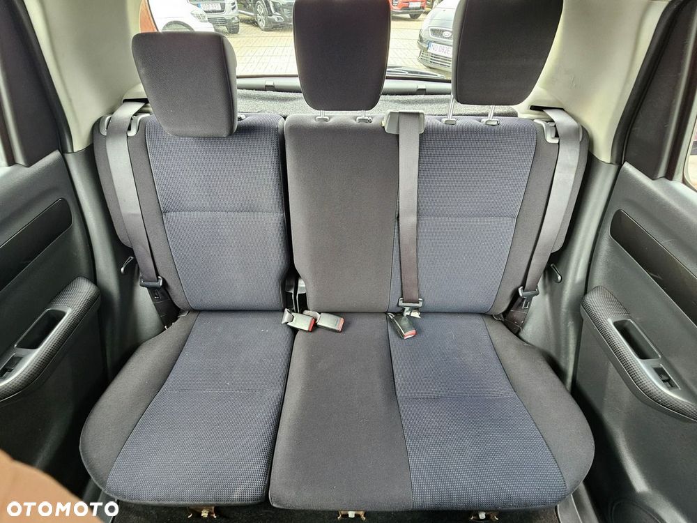 Suzuki Swift - 12