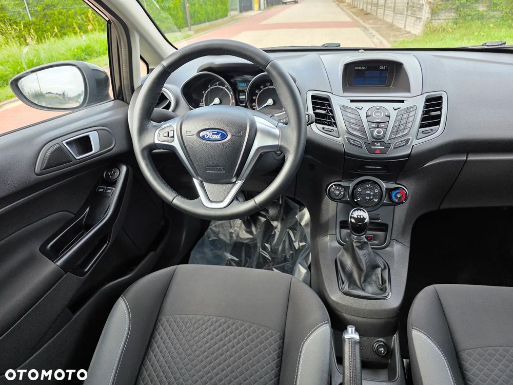 Ford Fiesta 1.0 Champions Edition - 14