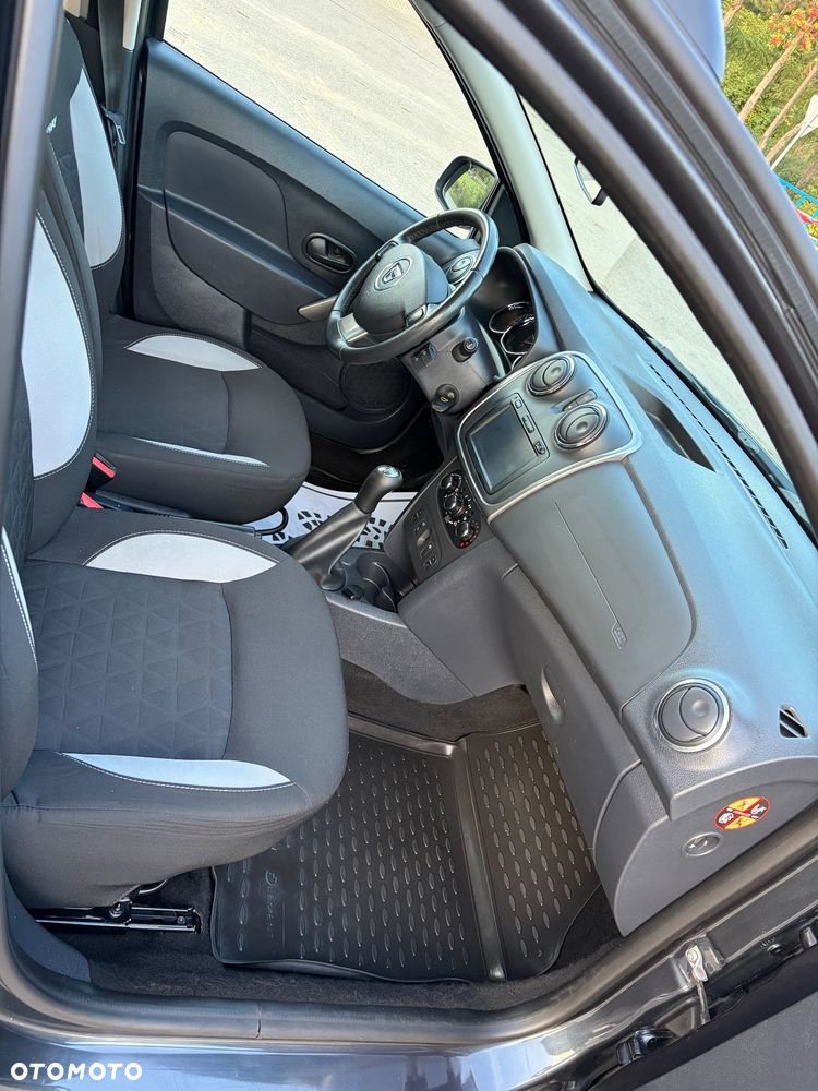 Dacia Sandero Stepway TCe 90 (S&S) Celebration - 28