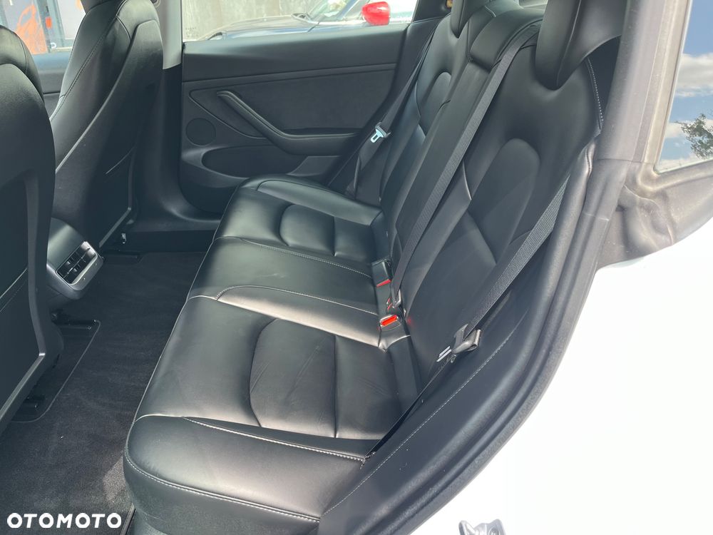 Tesla Model 3 - 14