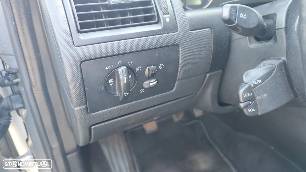 Ford Mondeo SW 2.0 TDdi Ghia - 16