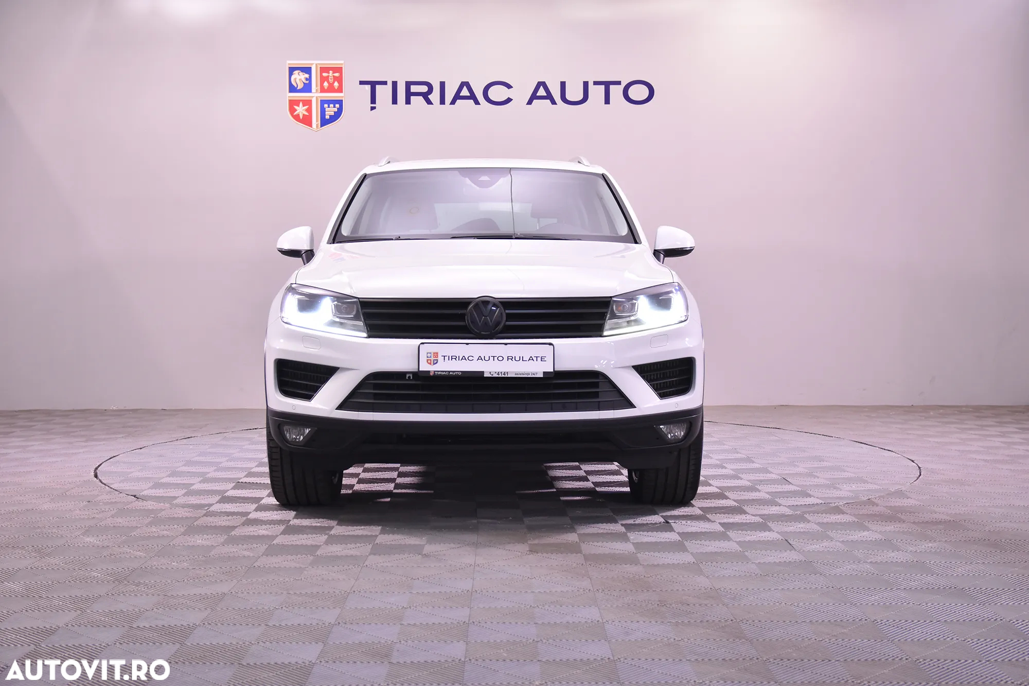 Volkswagen Touareg - 8