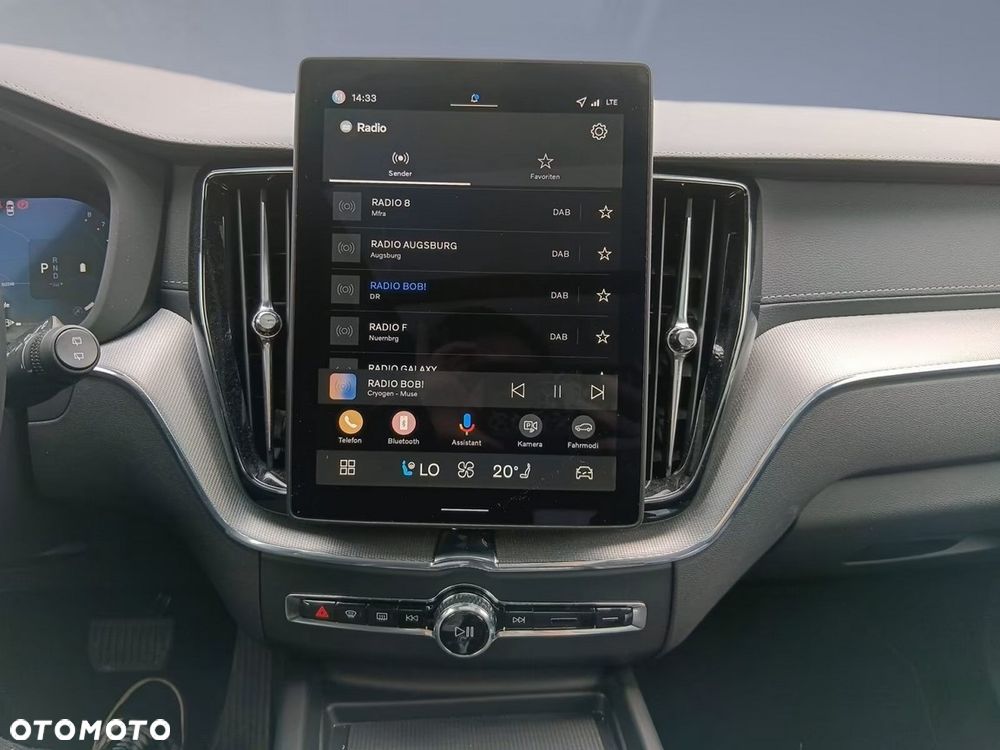 Volvo XC 60 B5 B AWD Ultra Black Edition - 33