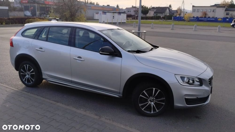 Volvo V60 D3 Drive-E Kinetic - 3