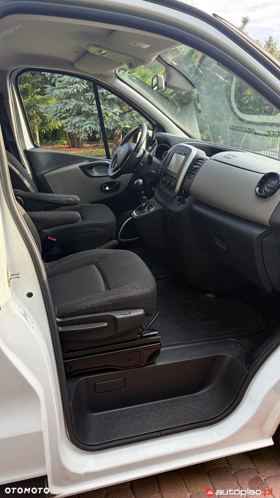 Nissan NV300 - 10