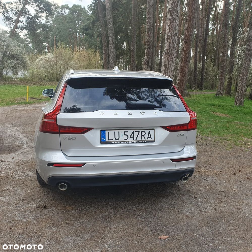 Volvo V60 D4 Geartronic Momentum Pro - 3