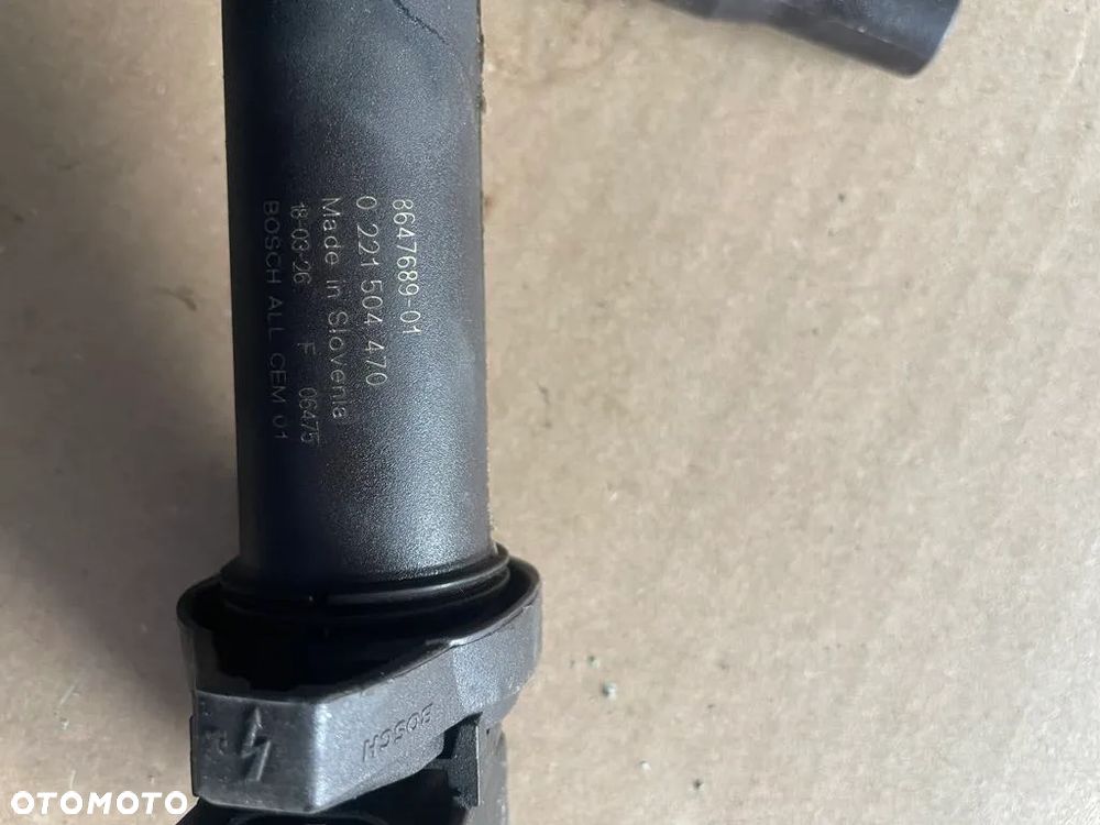 BMW F06 N63B44A CEWKA ZAPLONOWA 8647689 - 2